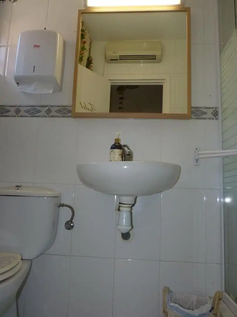 Bathroom of Commercial properties for sale in Terrassa  with Air Conditioner