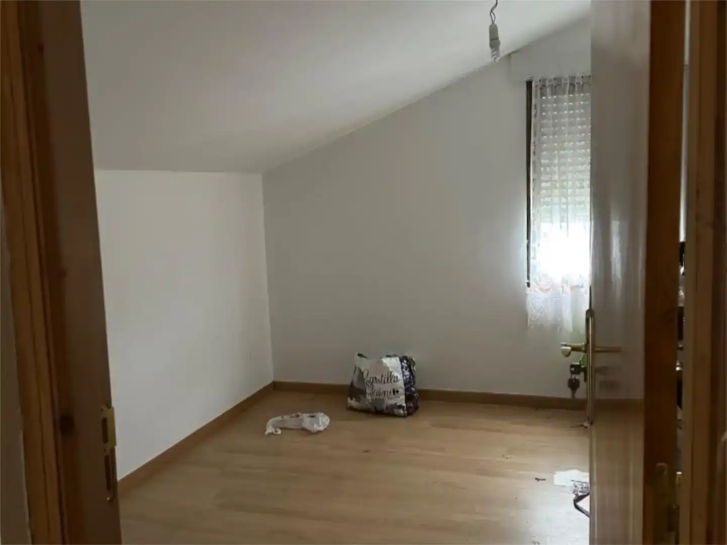 Dormitori de Casa o xalet en venda en Cacabelos amb Balcó