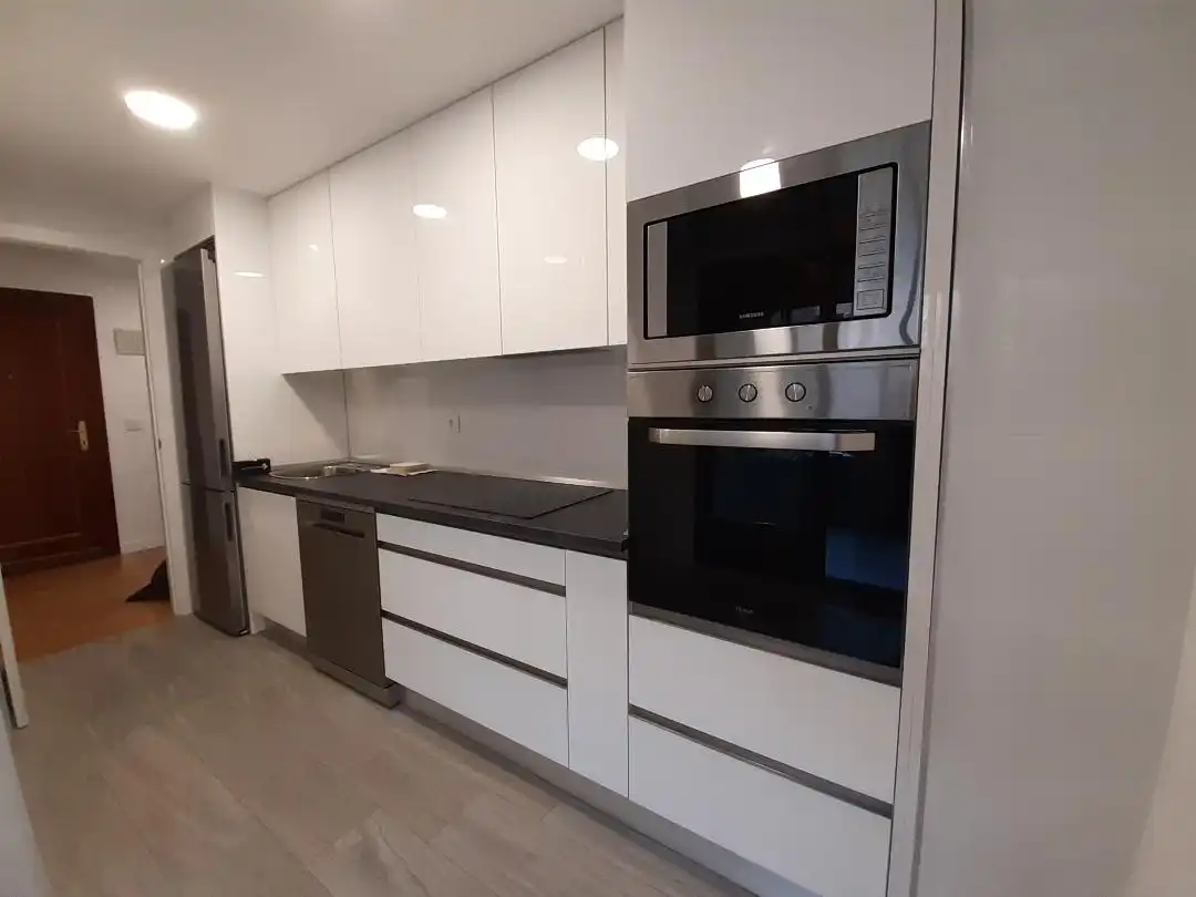 Kitchen of Flat for rent in Pozuelo de Alarcón  with Air Conditioner, Heating and Parquet flooring