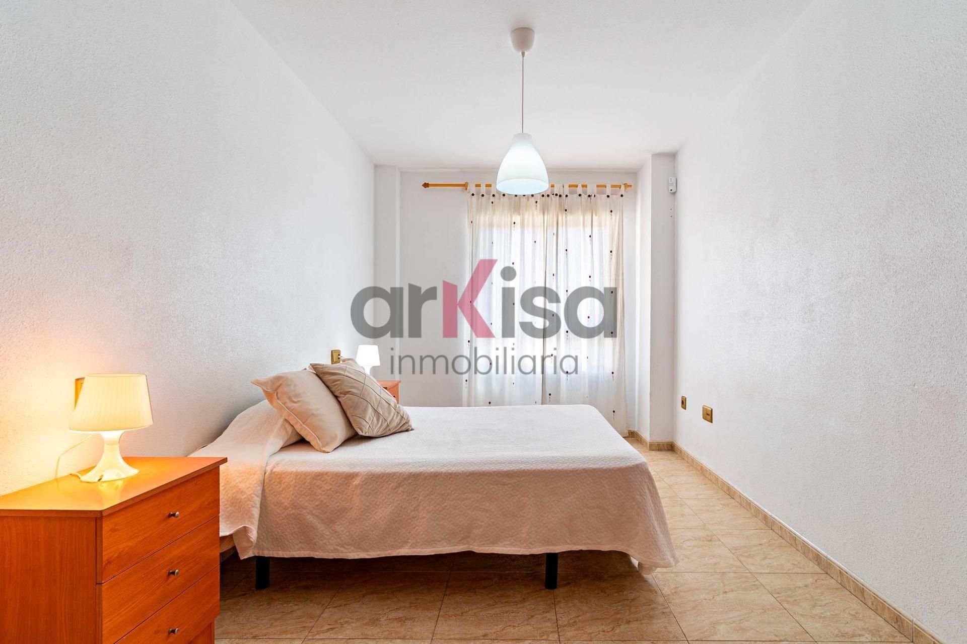 Habitación de Piso en venta en El Ejido con Calefacción y Alarma
