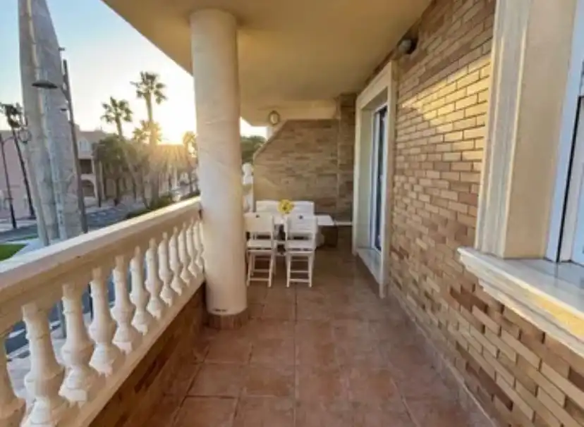 Terrasse von Wohnung zum Verkauf in Roquetas de Mar mit Klimaanlage, Terrasse und Möbliert
