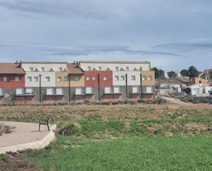 Vista exterior de Residencial en venda en La Almunia de Doña Godina 