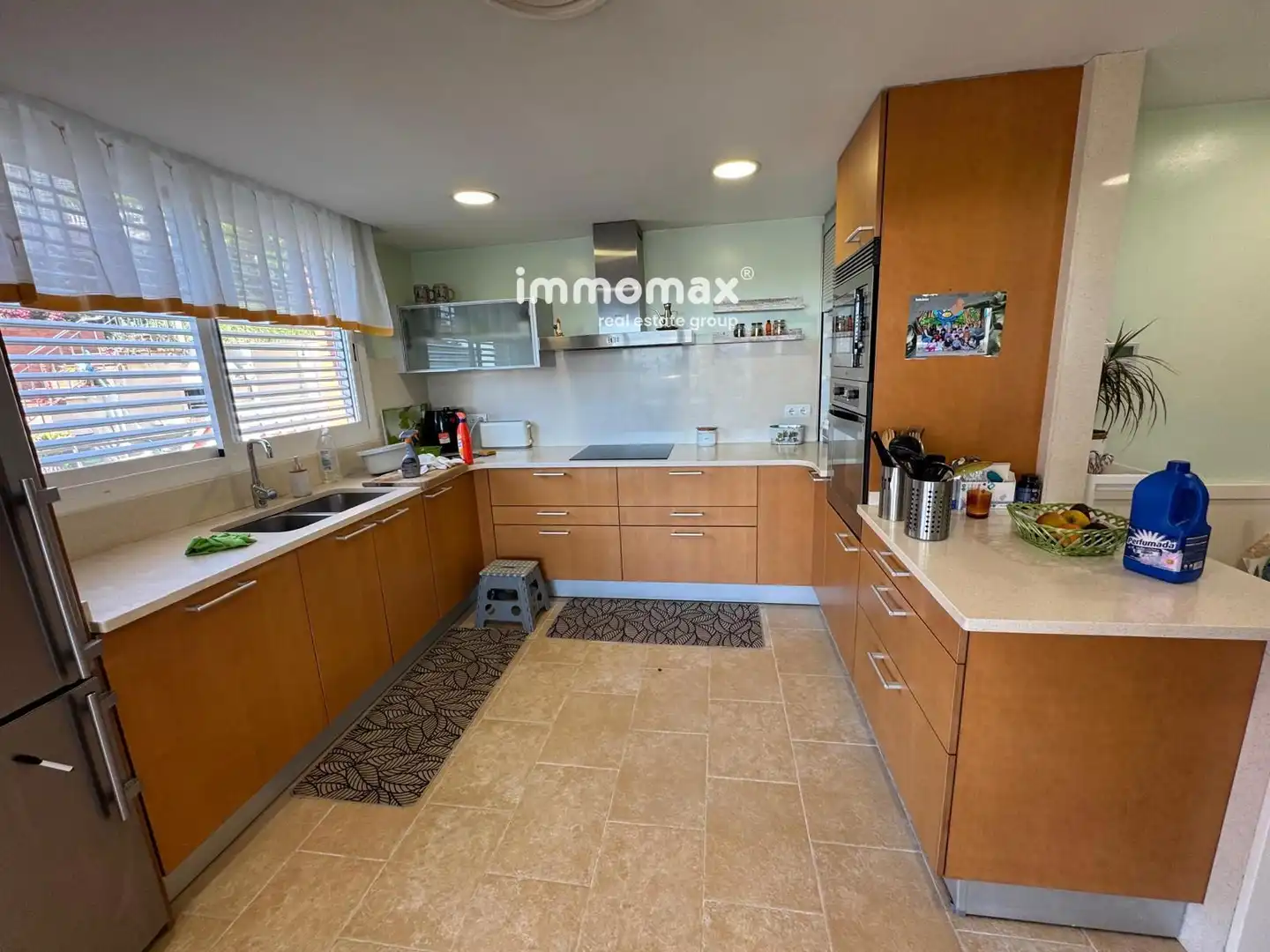 Cocina de Casa o chalet en venta en Sant Boi de Llobregat con Aire acondicionado, Calefacción y Terraza