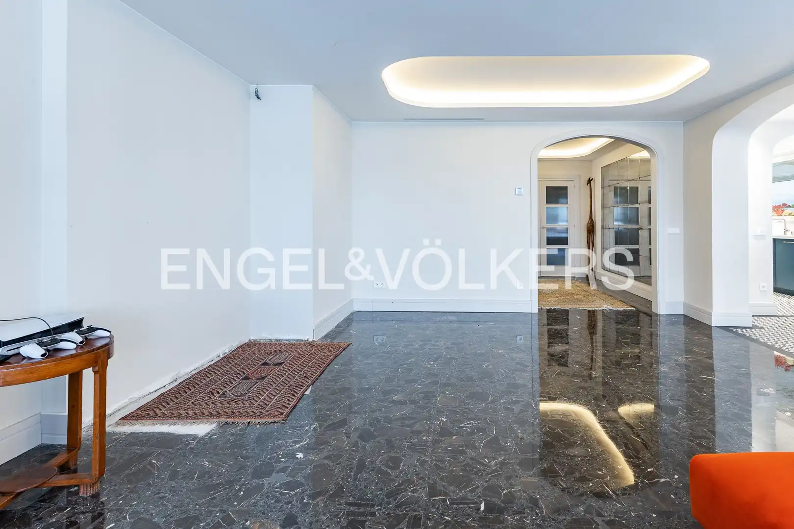 Flat for sale in Barcelona  with Air Conditioner, Heating and Parquet flooring