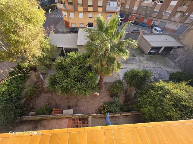 Casa adosada en Venta en Petrer