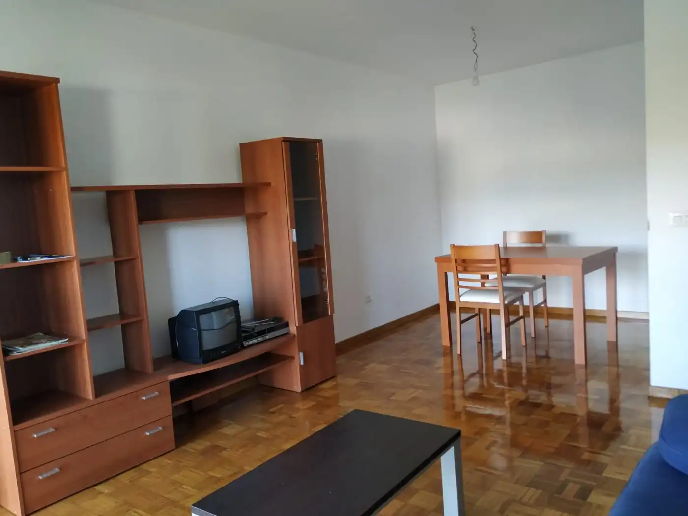 Sala d'estar de Pis en venda en Ponferrada amb Calefacció, Terrassa i Traster