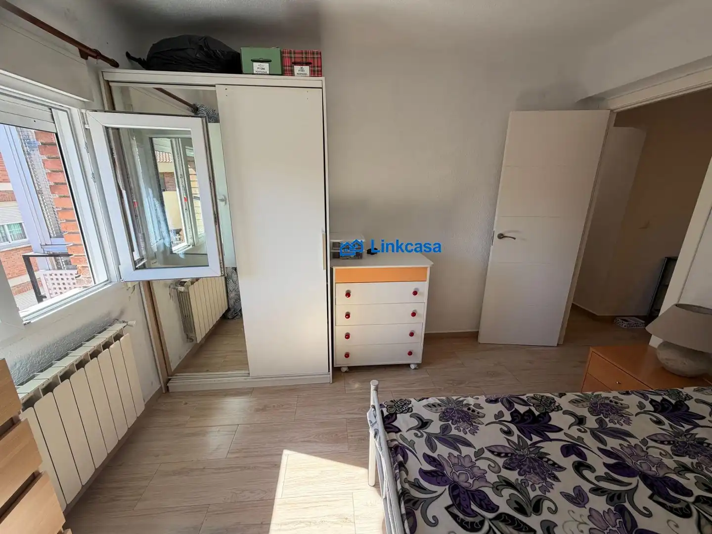 Habitación de Piso en venta en Madrid con Calefacción, Terraza y Balcón