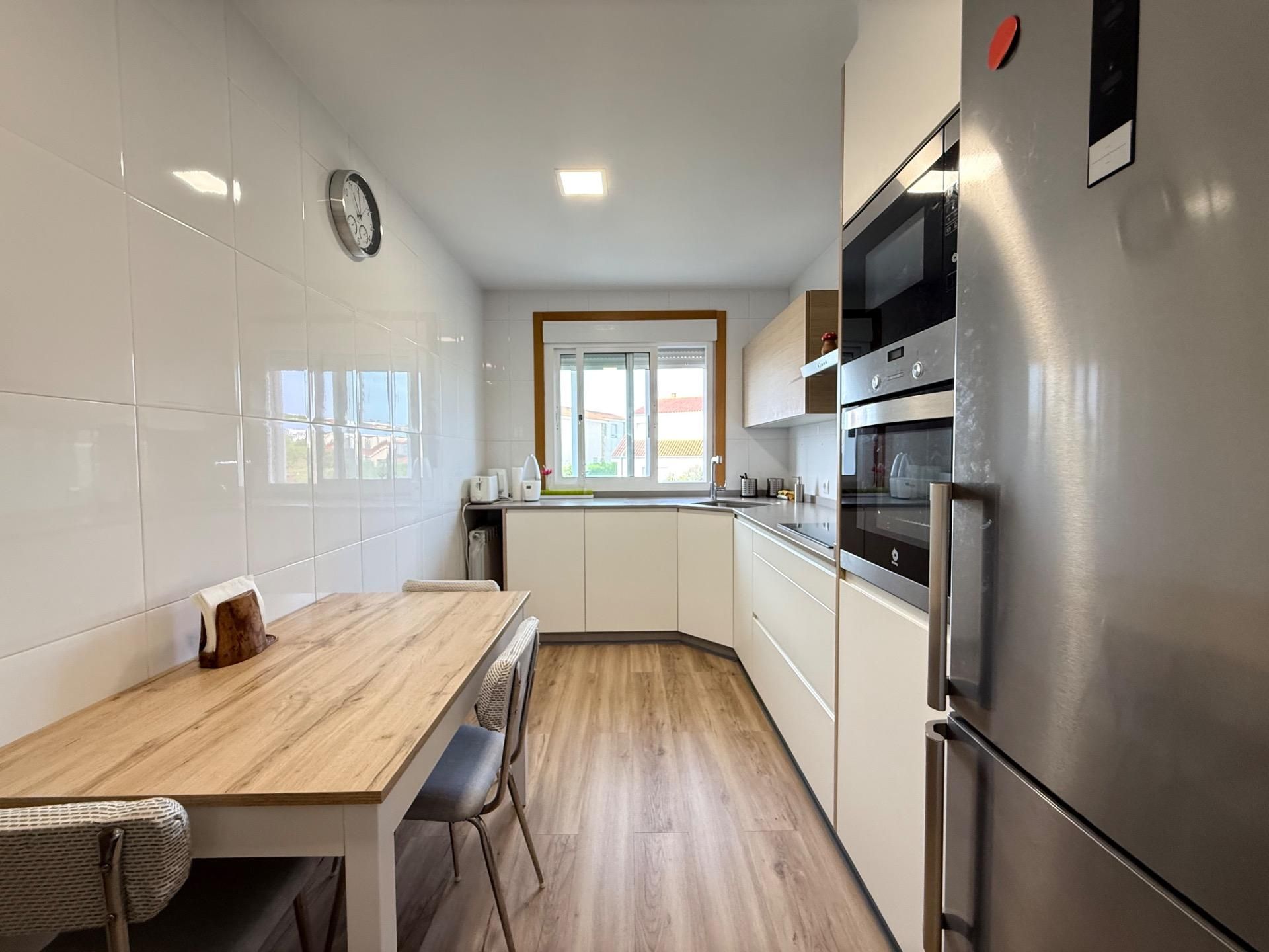 Cuina de Casa adosada en venda en O Pereiro de Aguiar  amb Calefacció, Jardí privat i Terrassa