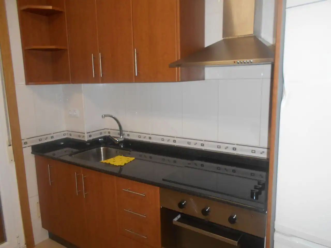 Cuina de Apartament en venda en Lalín amb Calefacció i Moblat
