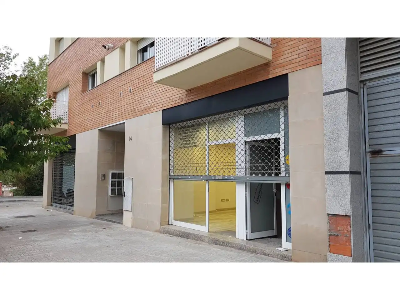 Gewerbefläche zum Verkauf in Calle CARRER MERCÈ RODOREDA, imagen 2