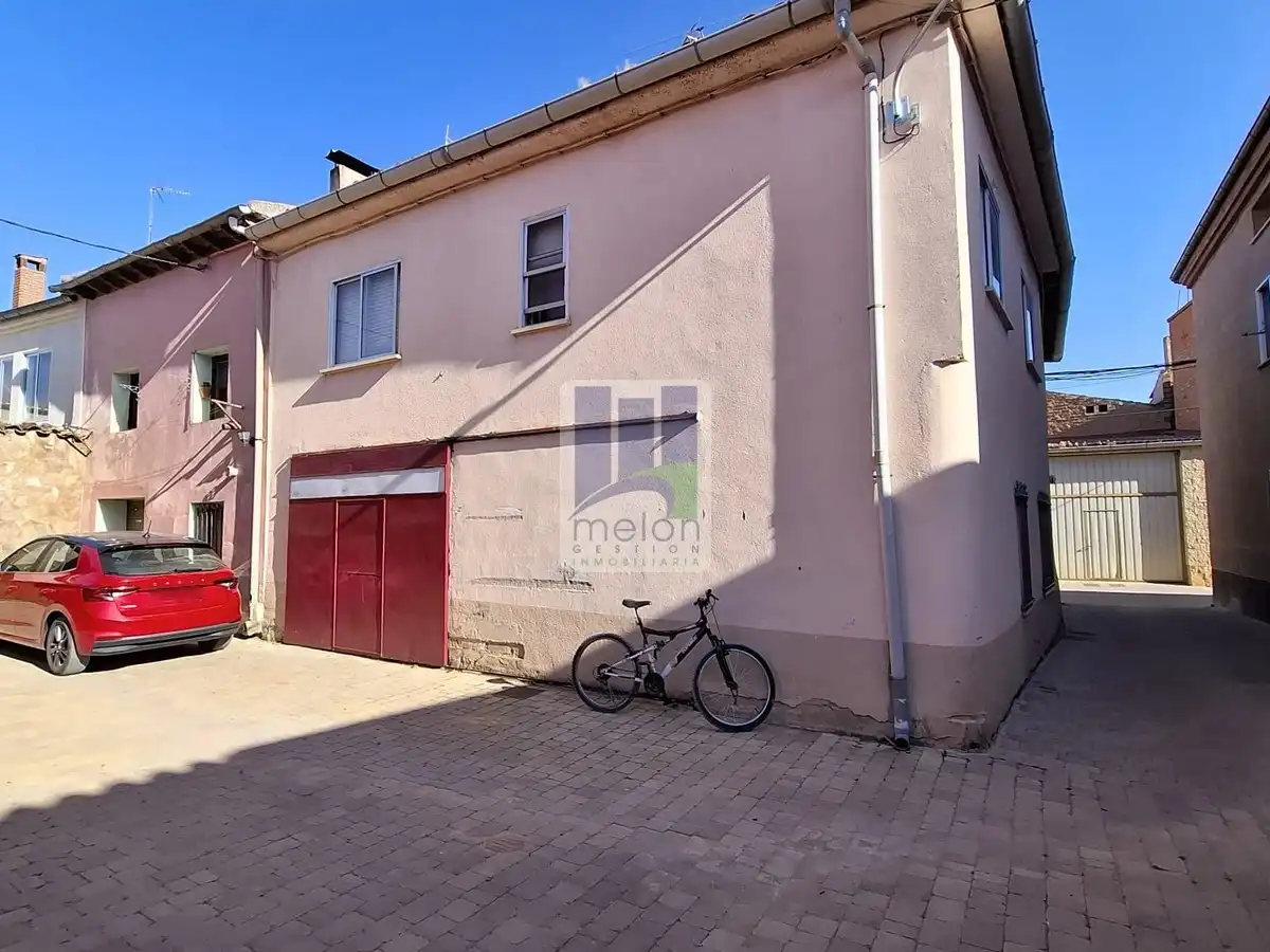 Vista exterior de Casa o chalet en venta en Villalmanzo con Trastero