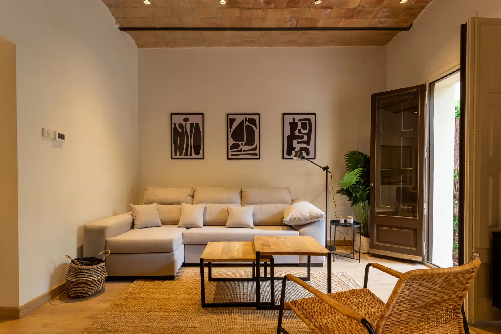 Bajo con jardín en venta en Carrer de Nil Fabra, imagen 6