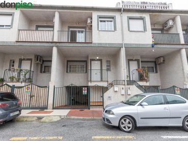 Adosado con jardín en venta en Calle de Joaquim Blume 46