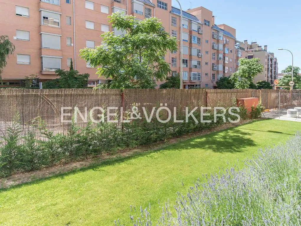 Wohnung zur Miete in Madrid mit Heizung, Parkett und Schwimmbad