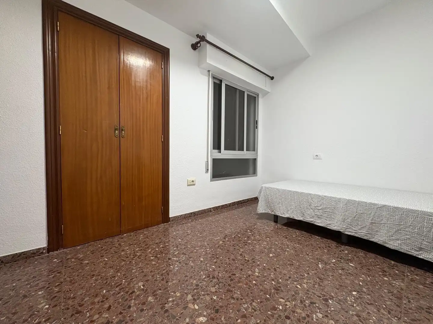 Schlafzimmer von Wohnung zum Verkauf in Parque de la Bombilla  