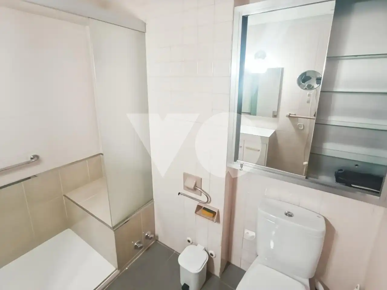 Badezimmer von Wohnung zum Verkauf in Madrid mit Heizung, Parkett und Terrasse
