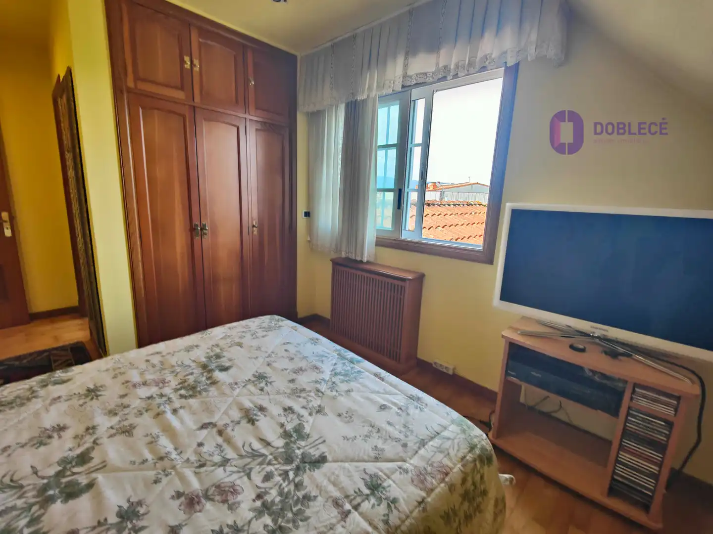 Habitación de Casa adosada en venta en Nigrán con Calefacción, Jardín privado y Parquet