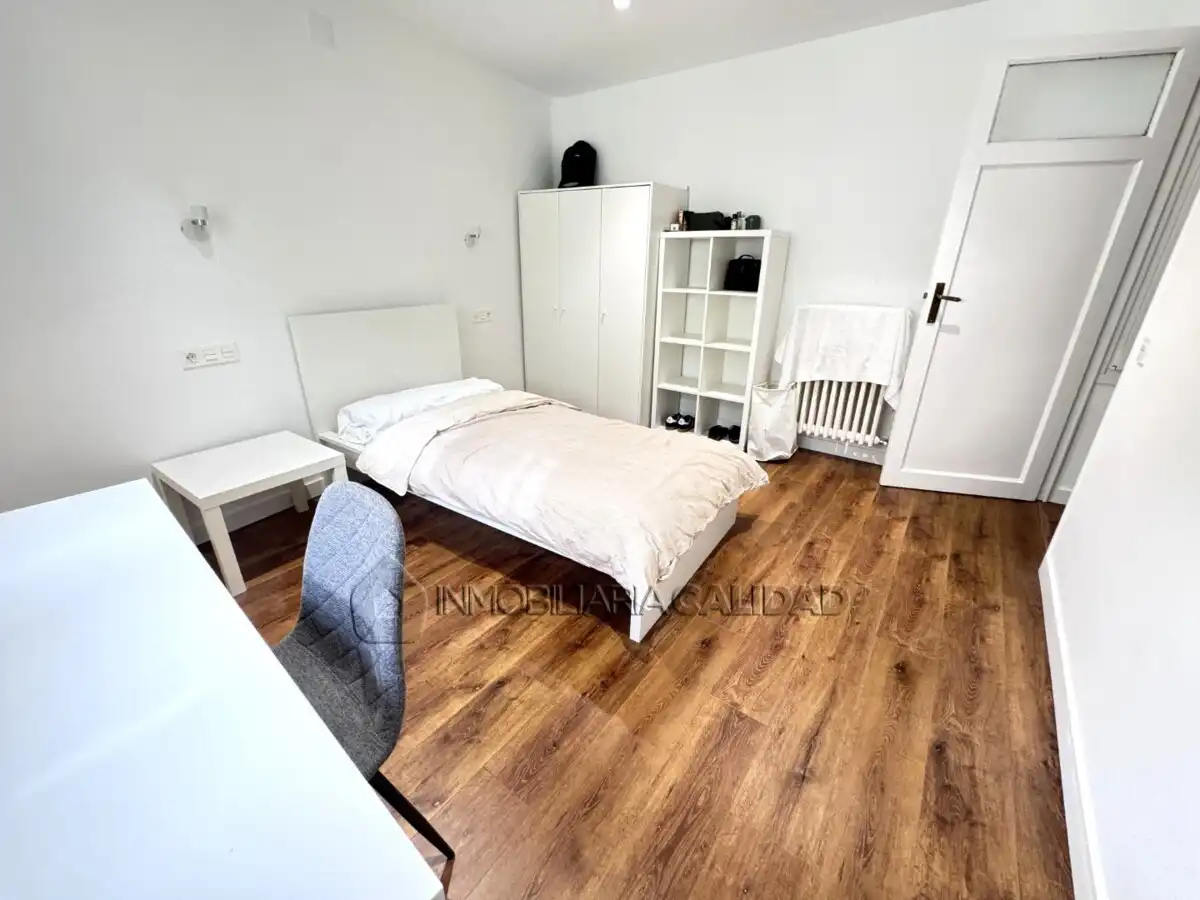 Bedroom of Flat for rent in Burgos  with Heating and Terrace