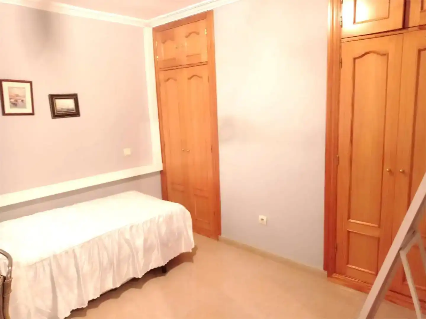 Schlafzimmer von Wohnung zur Miete in Cuenca Capital mit Klimaanlage