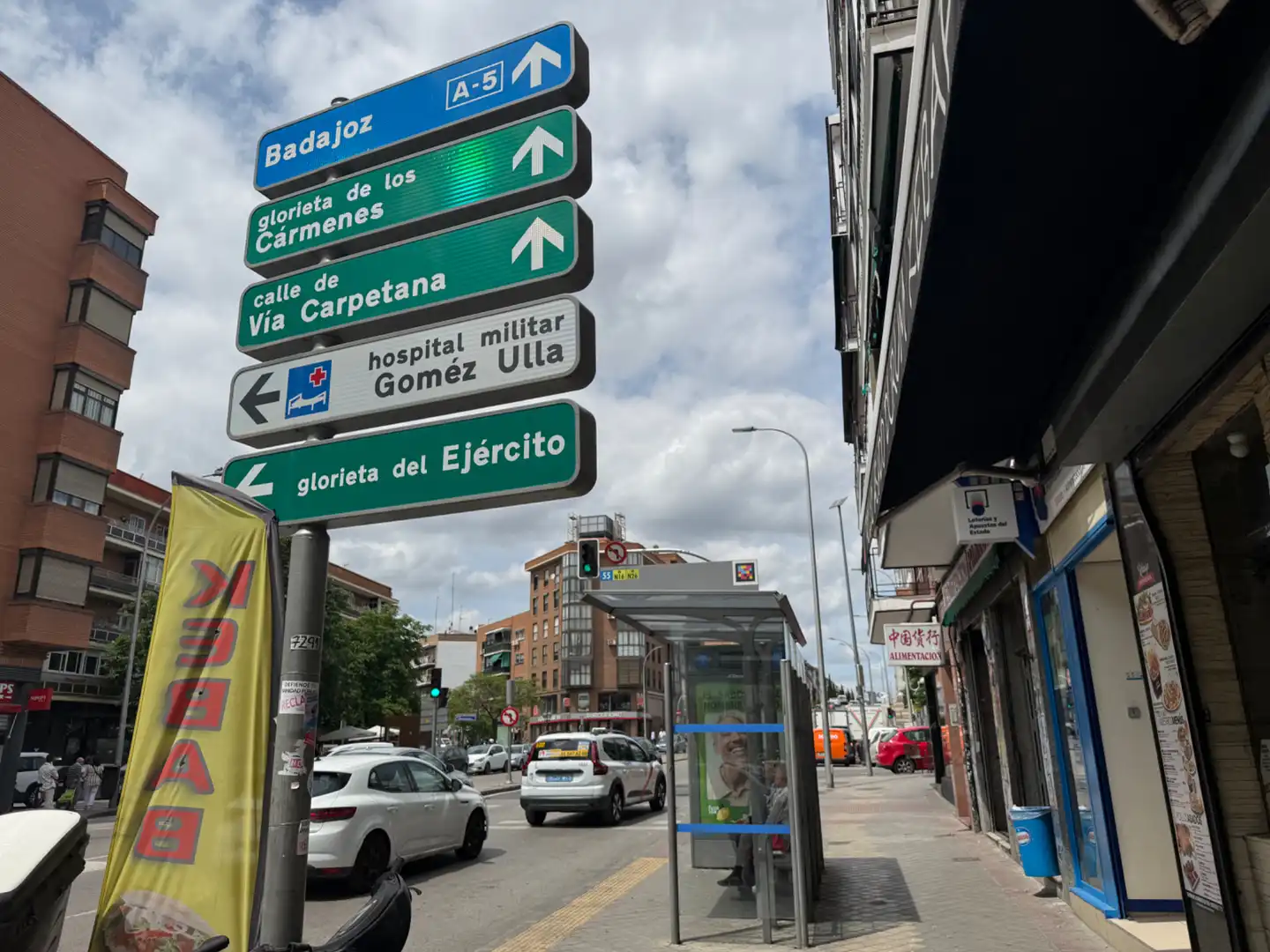 Vista exterior de Pis en venda en Madrid amb Aire condicionat, Calefacció i Terrassa