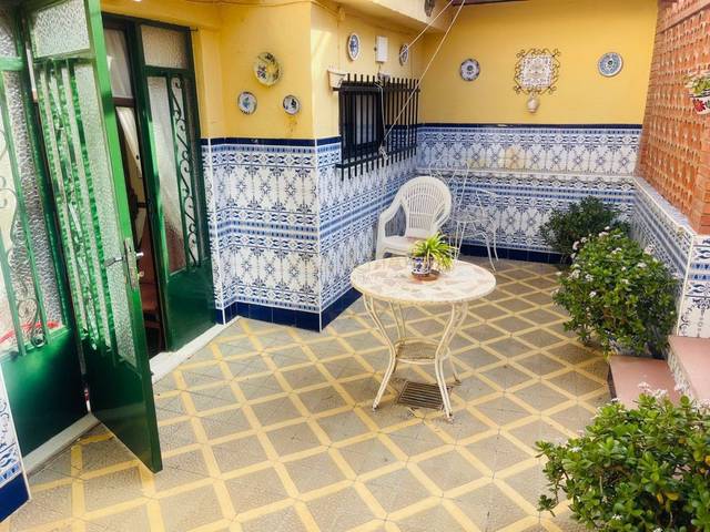 Casa adosada en Venta en Casco Histórico