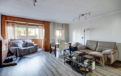 Sala d'estar de Pis en venda en Martorelles amb Balcó