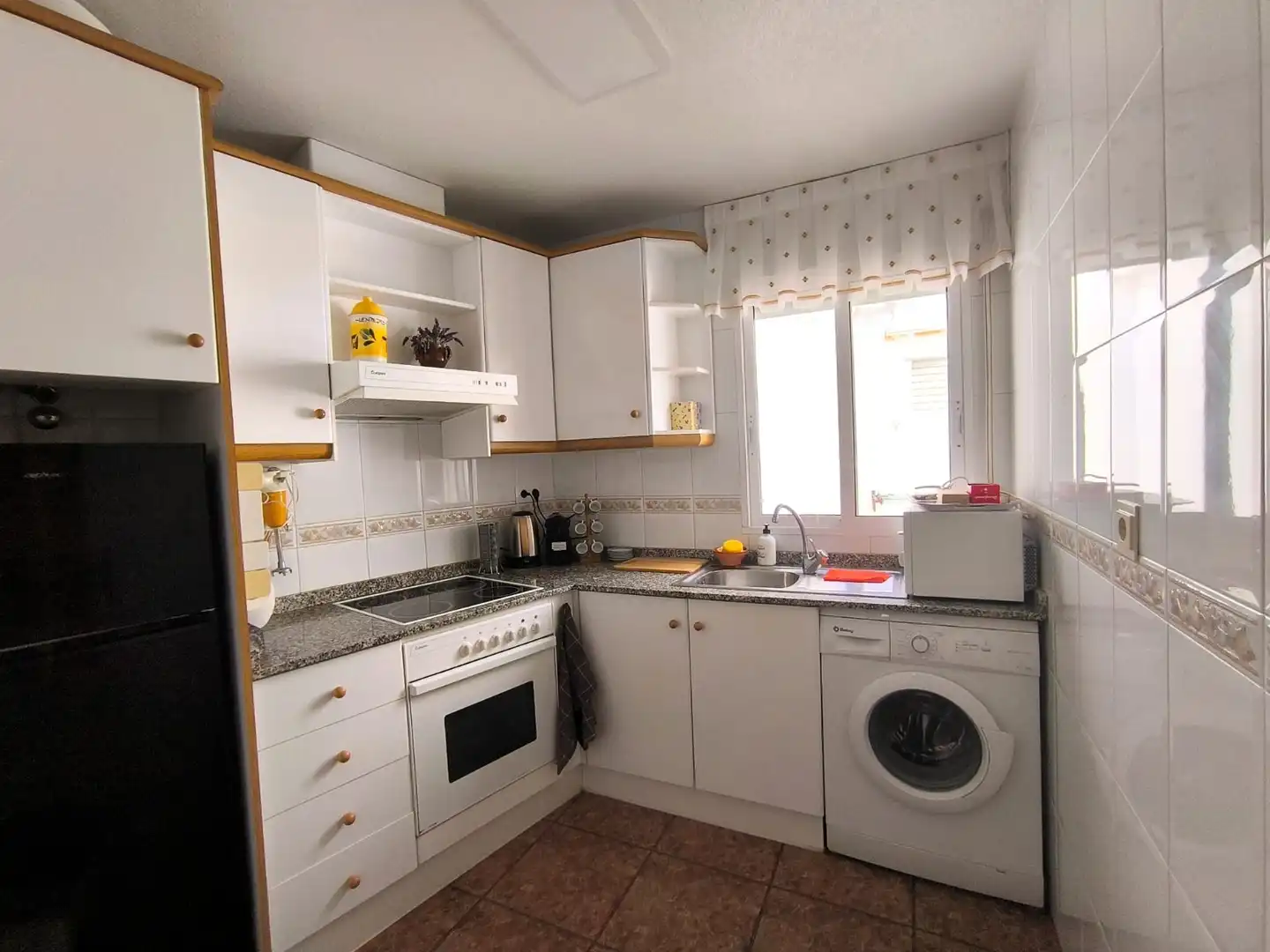 Cuina de Apartament de lloguer en San Javier amb Aire condicionat, Calefacció i Terrassa