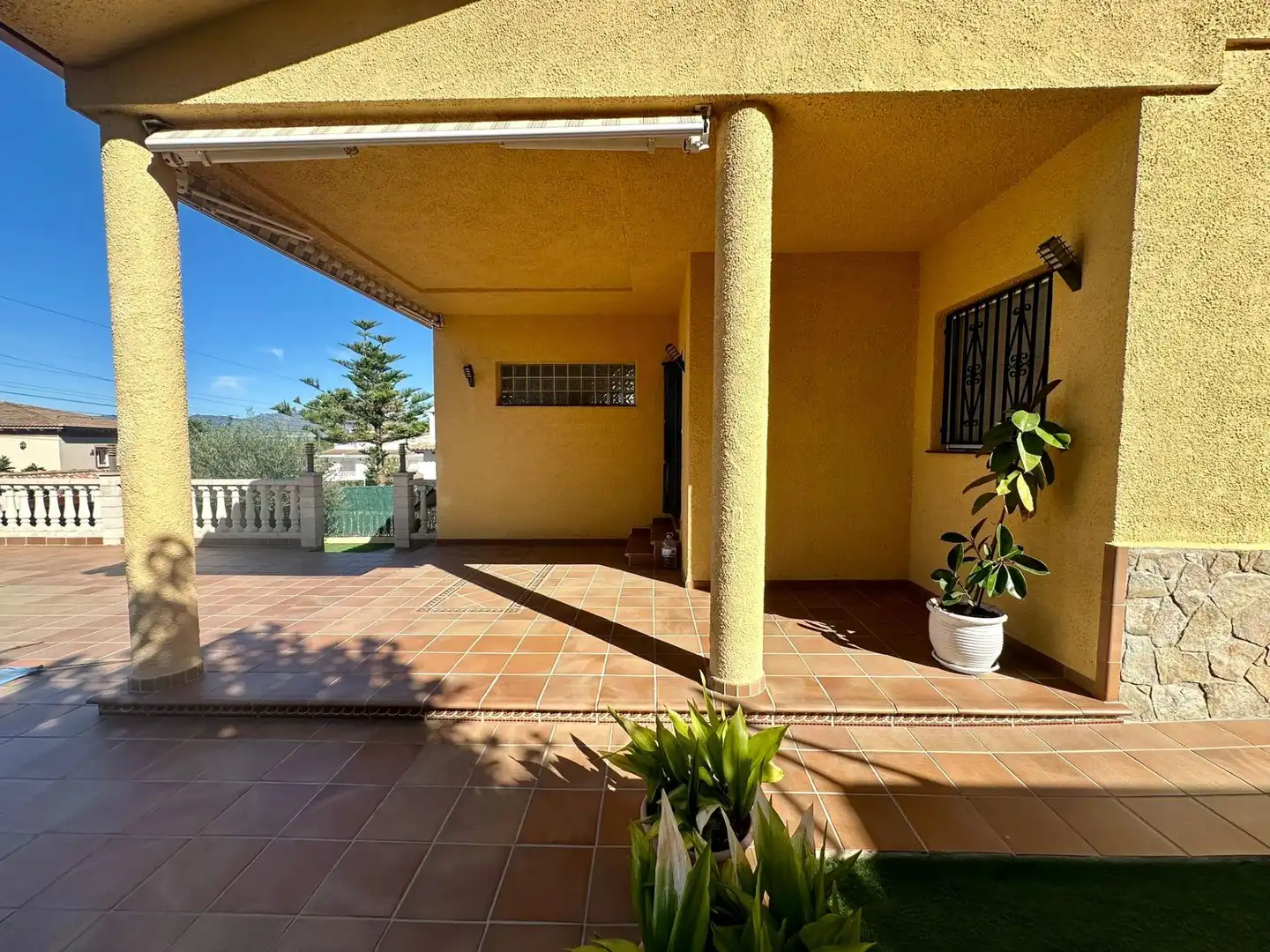 Exterior view of Houses for sale in El Vendrell  with Private garden, Terrace and Storage room