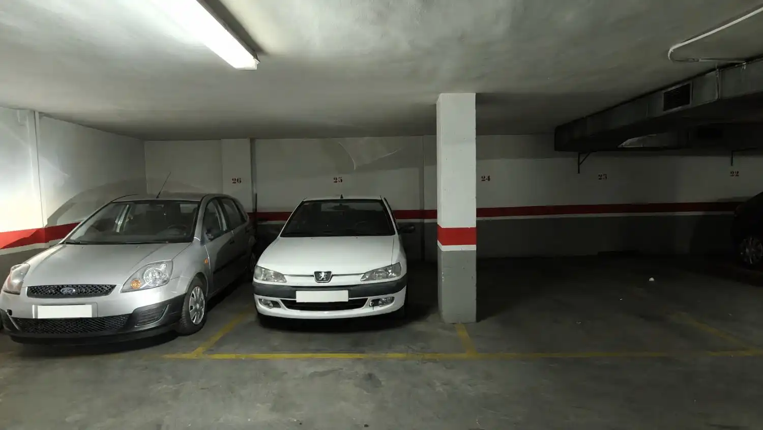 Parking for sale in Beiro, imagen 3
