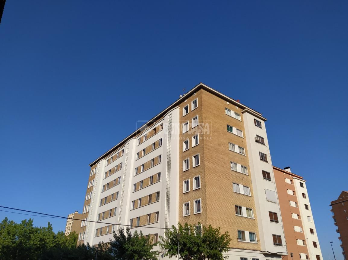 Vista exterior de Pis en venda en  Zaragoza Capital amb Aire condicionat, Calefacció i Terrassa