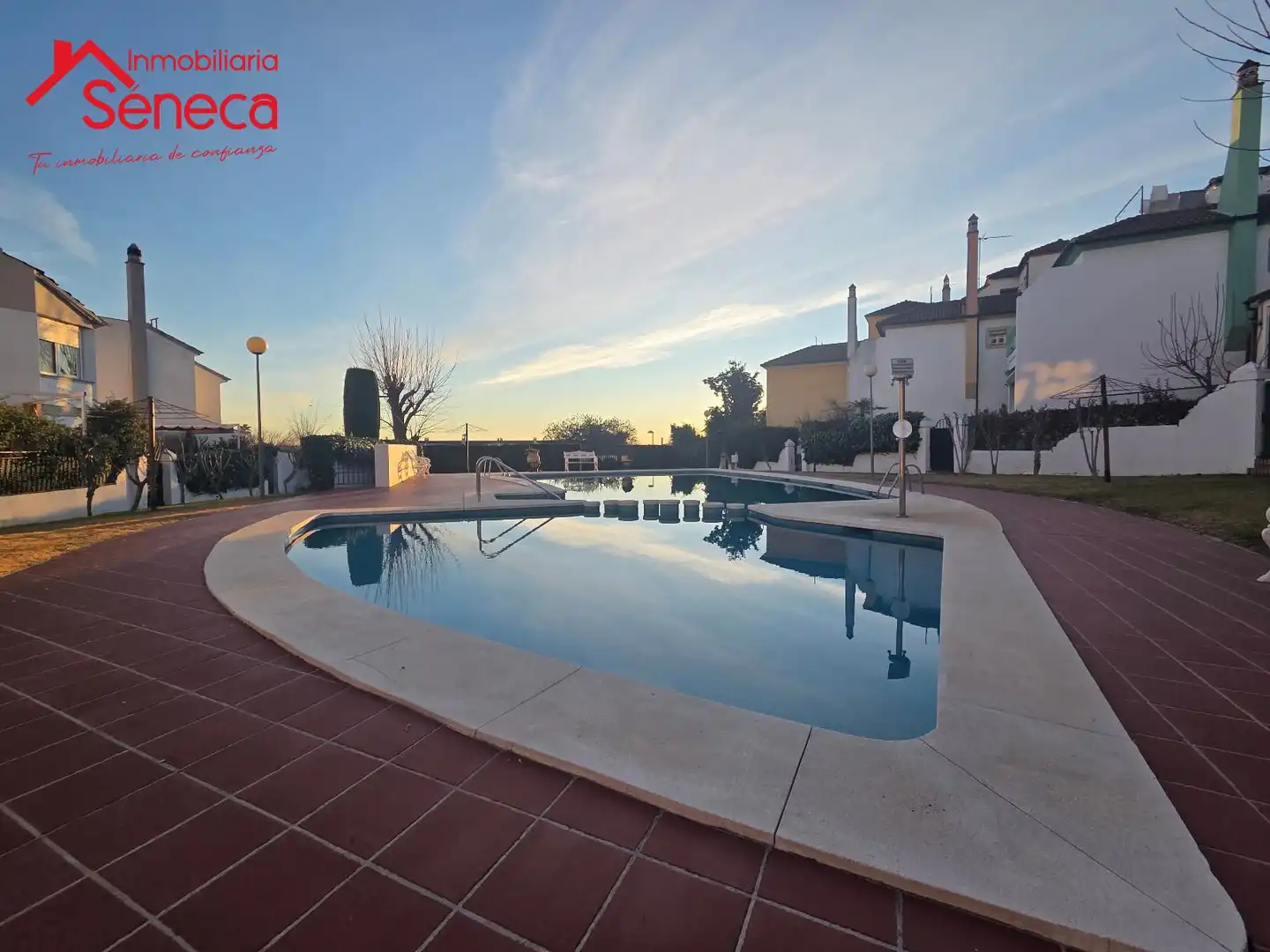 Piscina de Casa adosada en venta en Córdoba con Aire acondicionado, Calefacción y Terraza