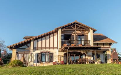 Exterior view of House or chalet for sale in Urduliz  with Heating, Terrace and Storage room