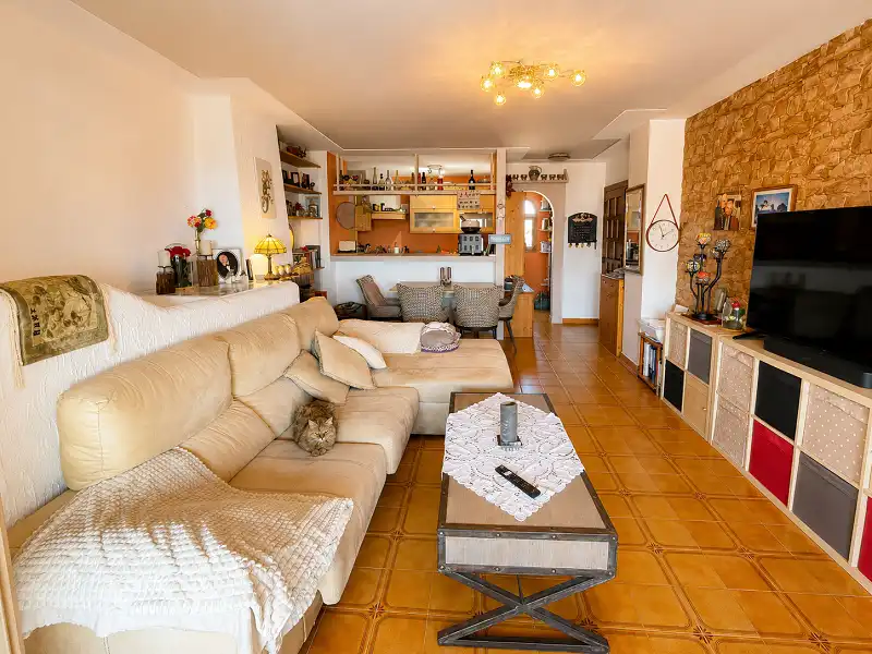 Sala de estar de Casa adosada en venta en Llucmajor con Aire acondicionado, Calefacción y Jardín privado