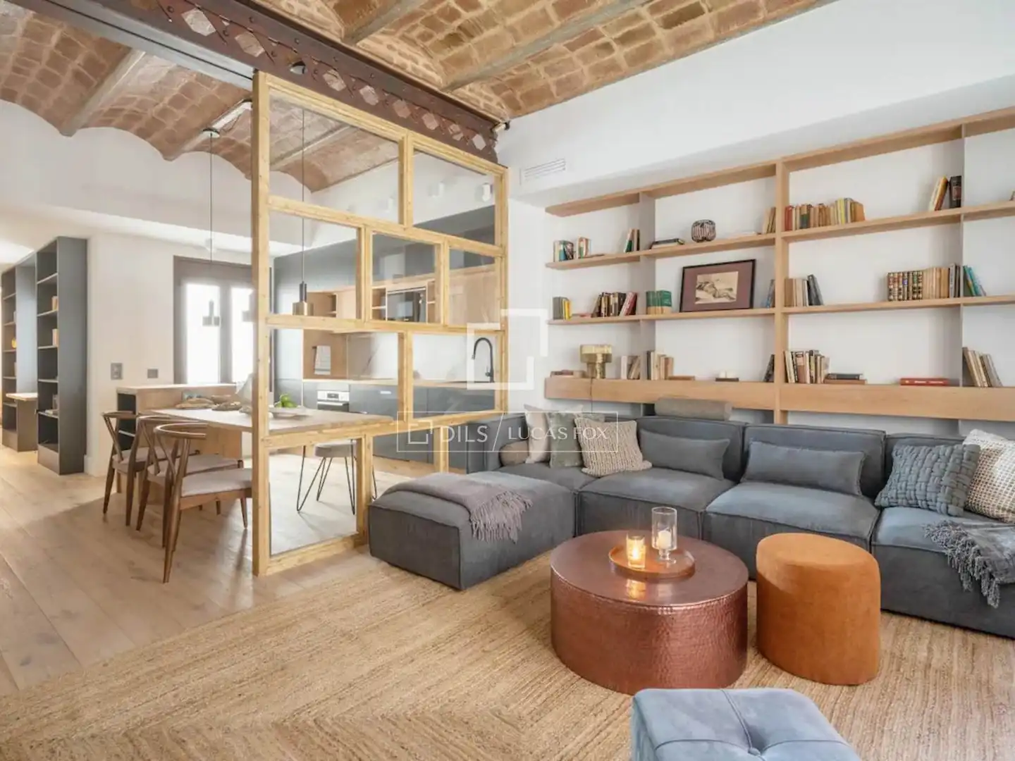 Sala d'estar de Pis en venda en Cerdanyola del Vallès amb Aire condicionat, Calefacció i Parquet