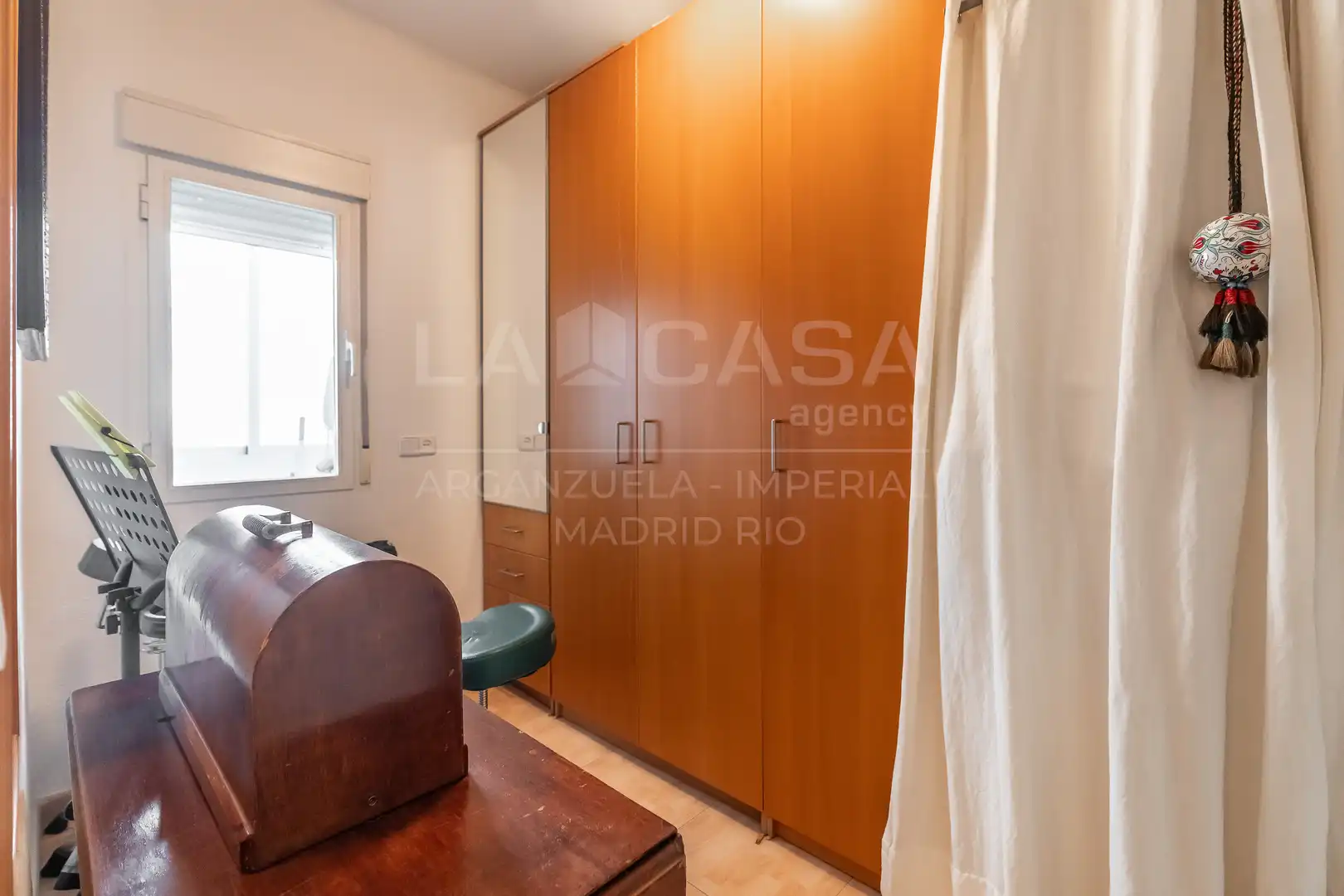 Piso en venta en Madrid con Calefacción y Trastero