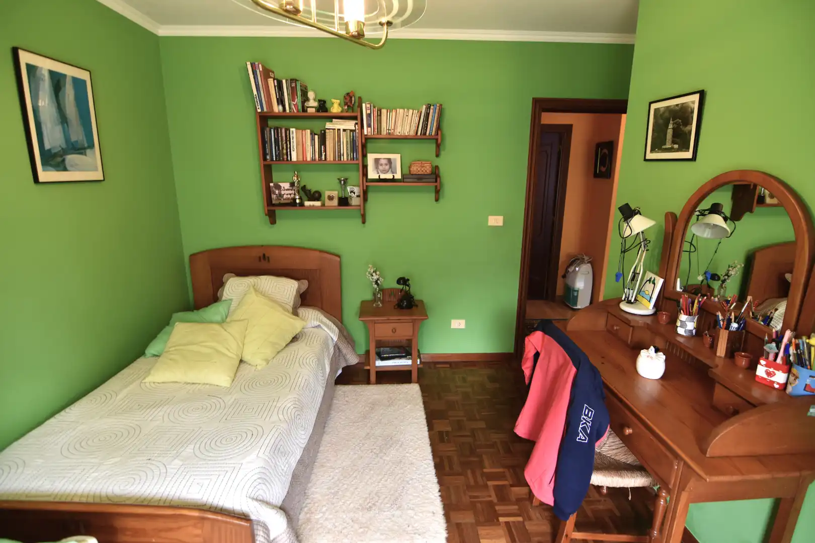 Habitación de Casa o chalet en venta en Oleiros con Calefacción, Jardín privado y Parquet