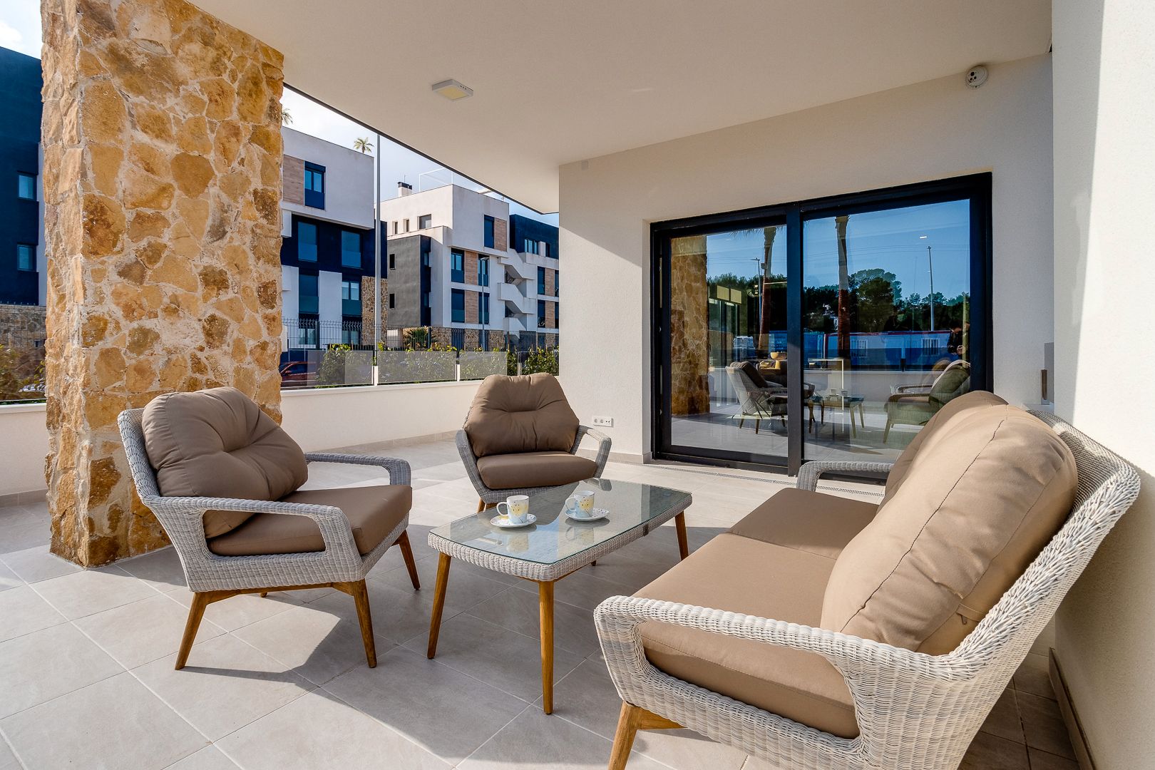 Terrassa de Apartament en venda en Orihuela amb Terrassa, Moblat i Piscina comunitària