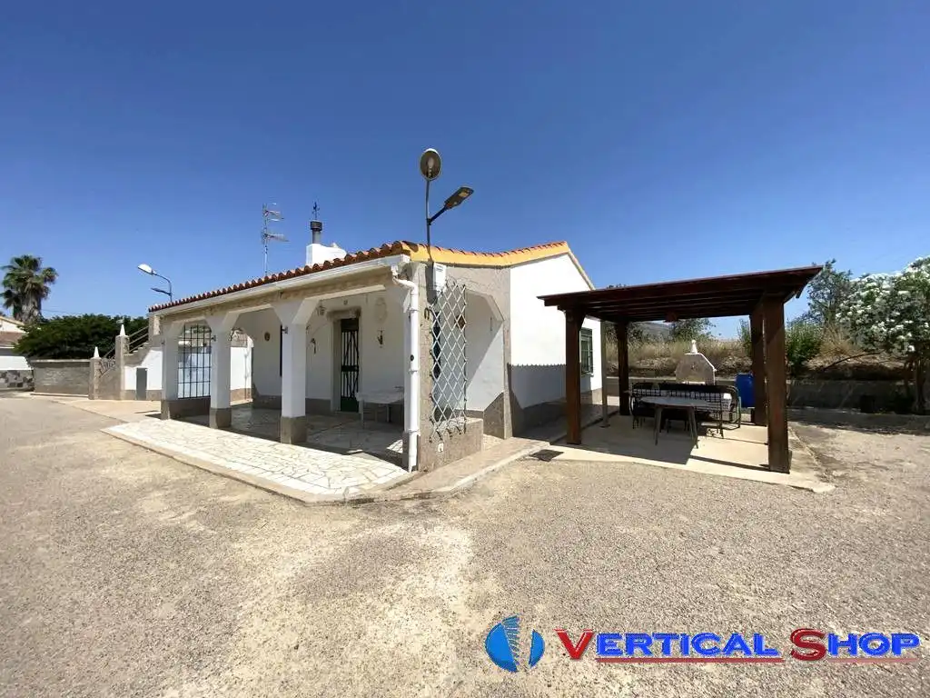 Chalet en venta en Carretera Yecla, imagen 2