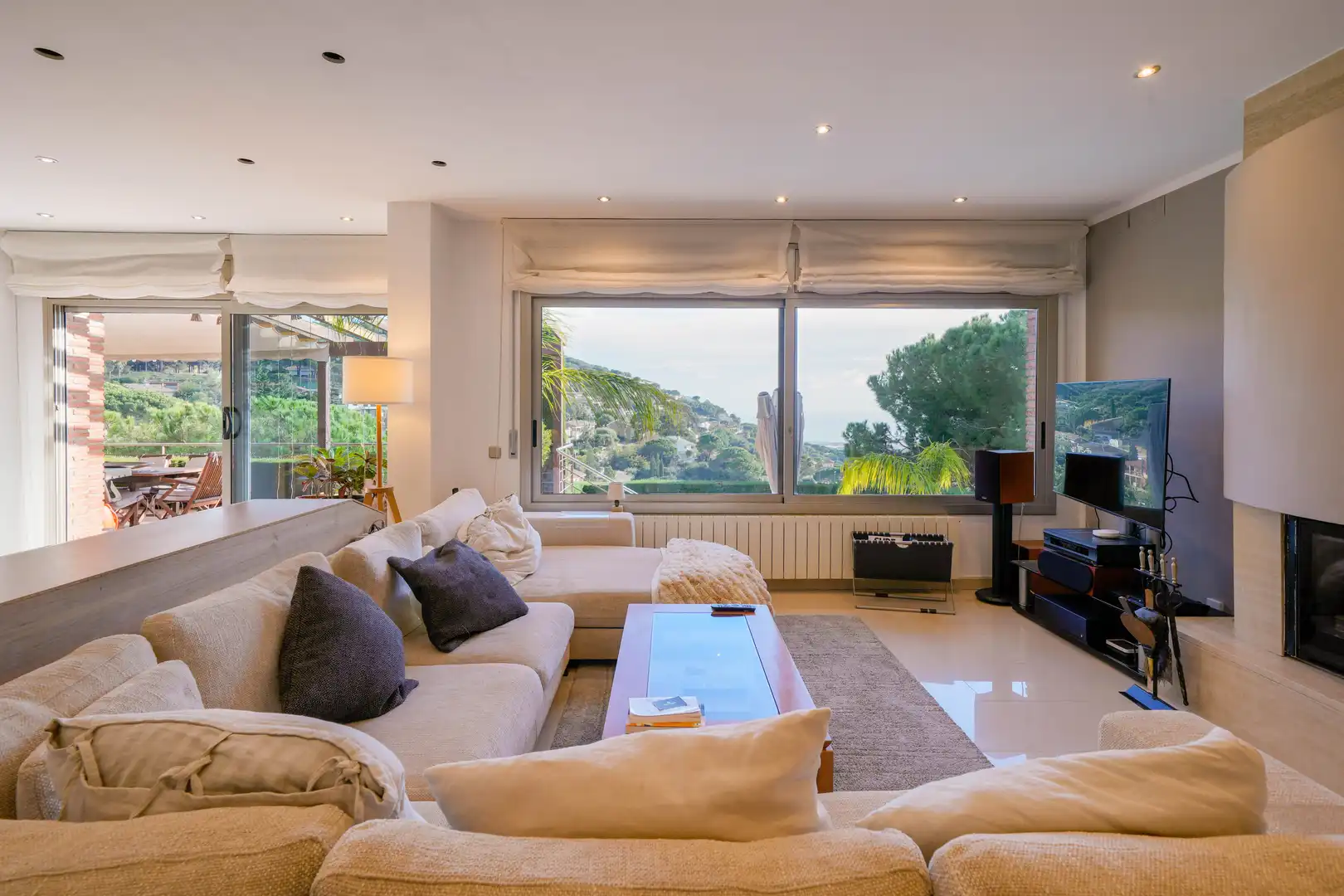 Sala de estar de Casa o chalet en venta en Cabrils con Aire acondicionado, Trastero y Piscina