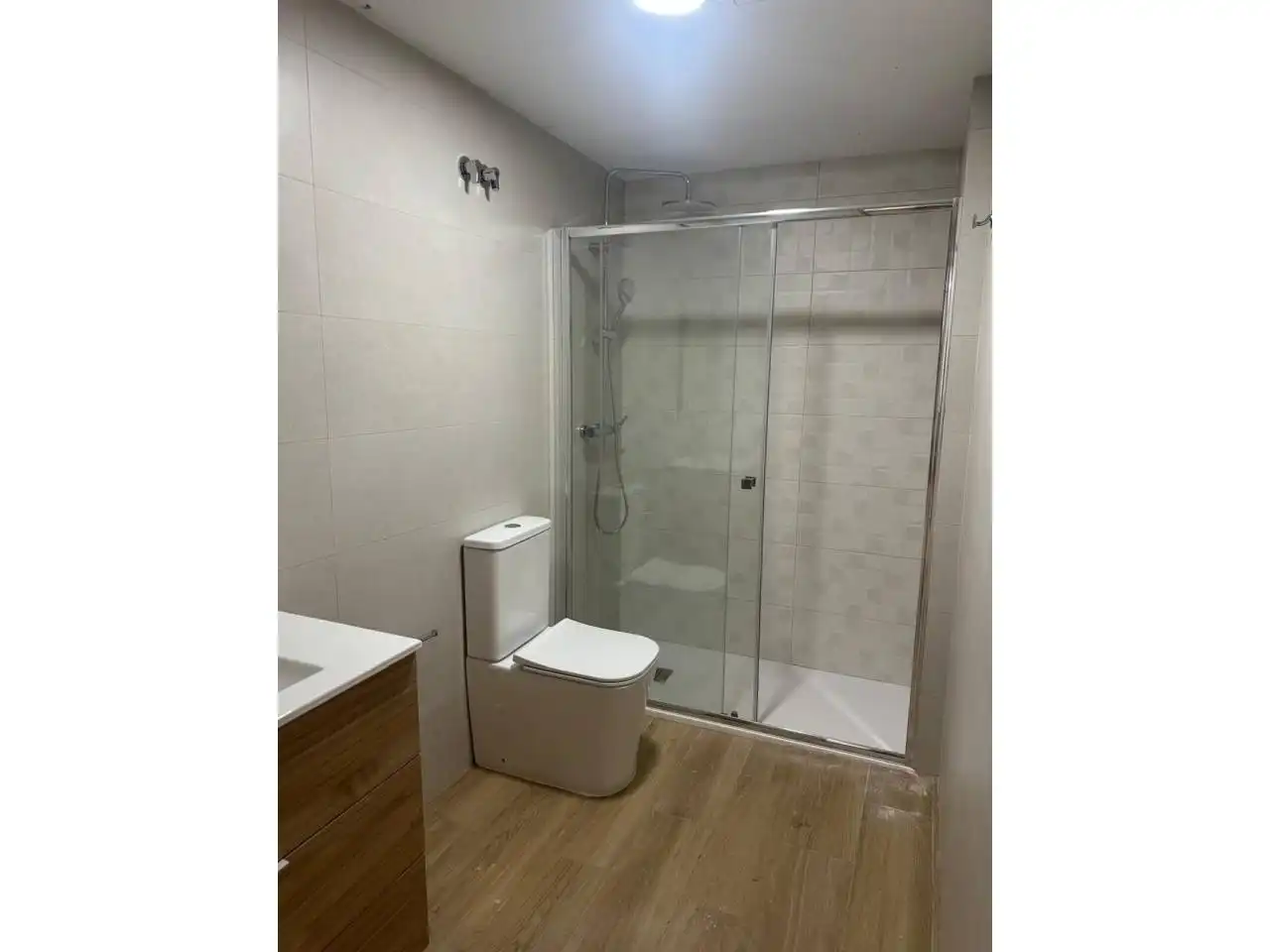Bathroom of Flat for rent in Poblats Marítims
