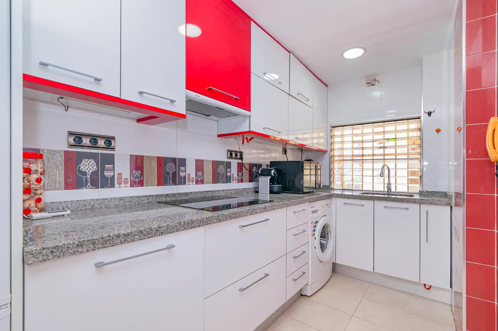 Küche von Wohnung zur Miete in Almuñécar mit Klimaanlage, Heizung und Terrasse