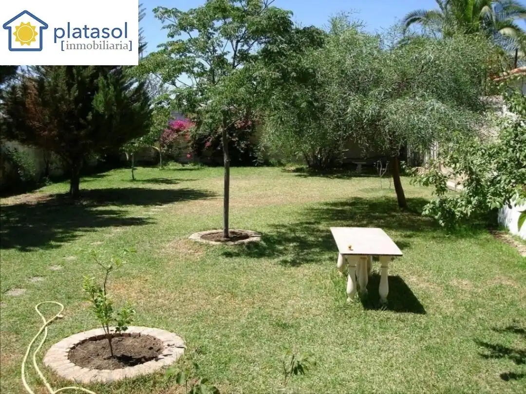 Jardín de Casa o chalet en venta en Villanueva del Río y Minas con Aire acondicionado, Calefacción y Jardín privado