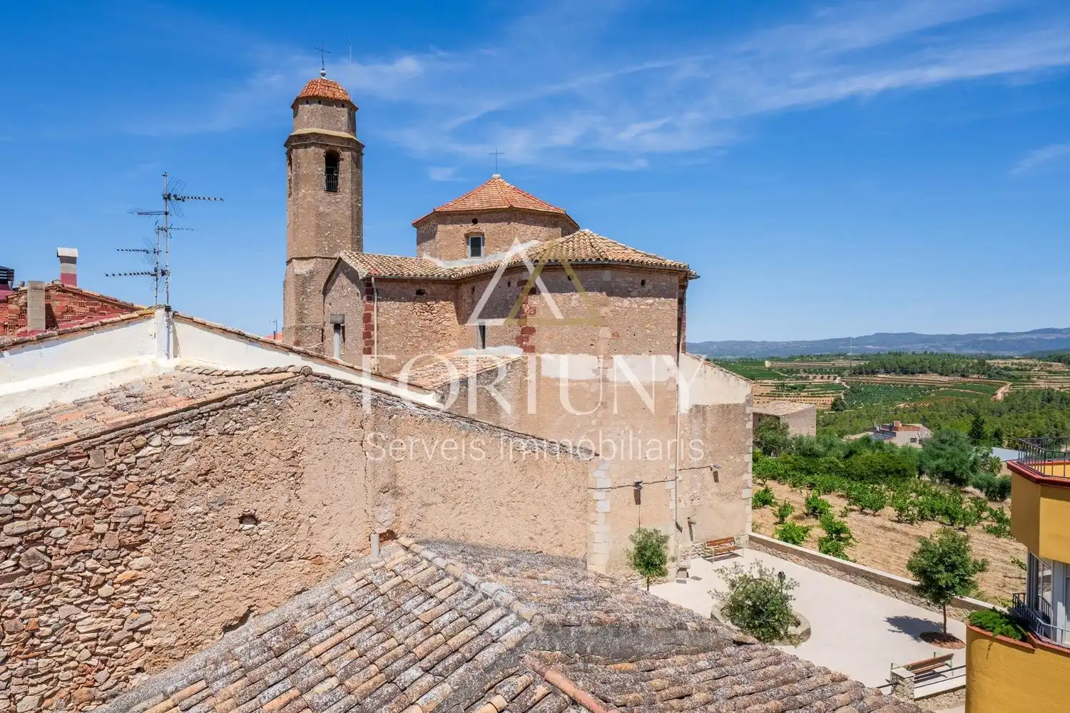 Vista exterior de Casa o xalet en venda en Els Guiamets amb Balcó