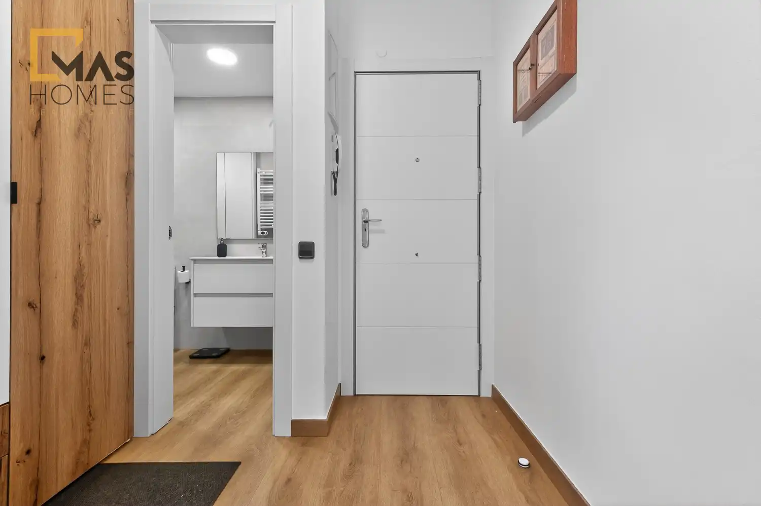 Wohnung zum Verkauf in Sabadell mit Klimaanlage, Heizung und Terrasse