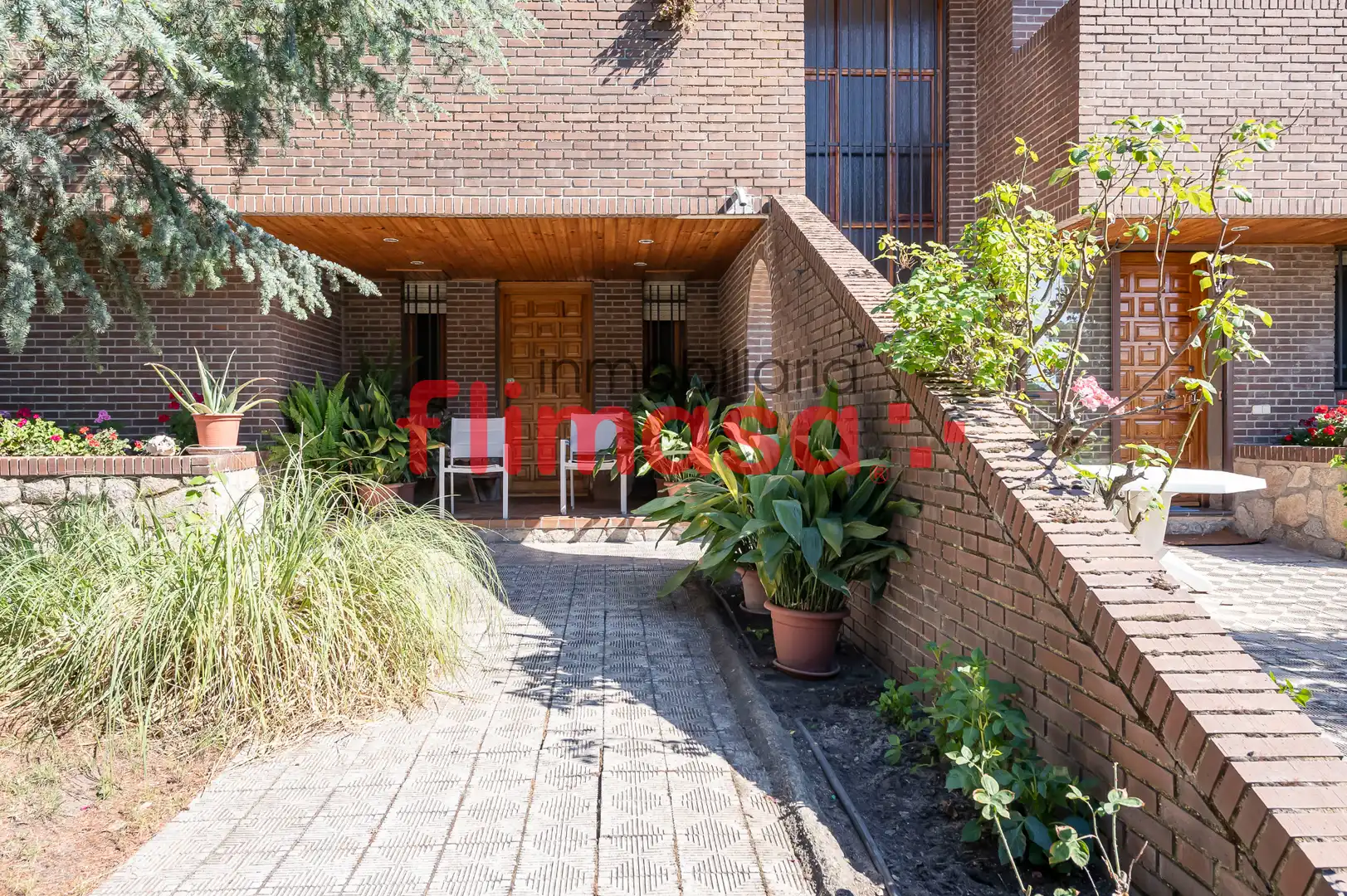 Exterior view of Houses for sale in Villaviciosa de Odón  with Heating, Private garden and Terrace