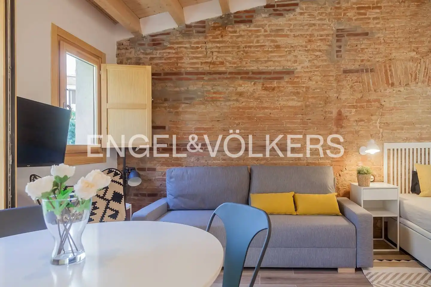 Sala d'estar de Àtic de lloguer en Barcelona amb Aire condicionat, Calefacció i Parquet