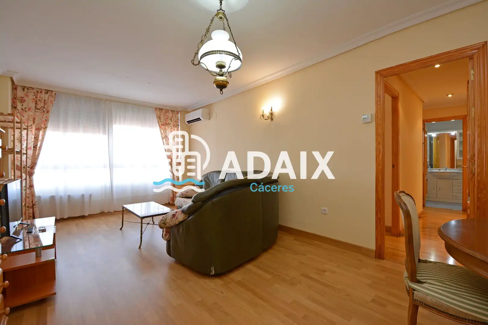 Schlafzimmer von Wohnung zur Miete in Cáceres mit Klimaanlage, Heizung und Möbliert
