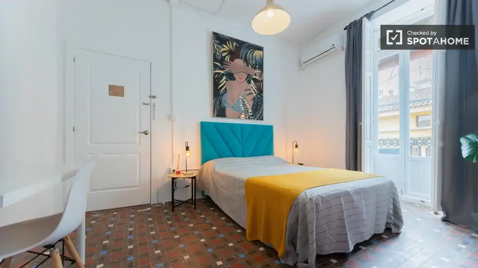 Flat with terrace to rent in Ciutat Vella