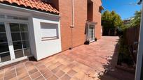 Exterior view of Single-family semi-detached for sale in Rivas-Vaciamadrid  with Air Conditioner and Swimming Pool