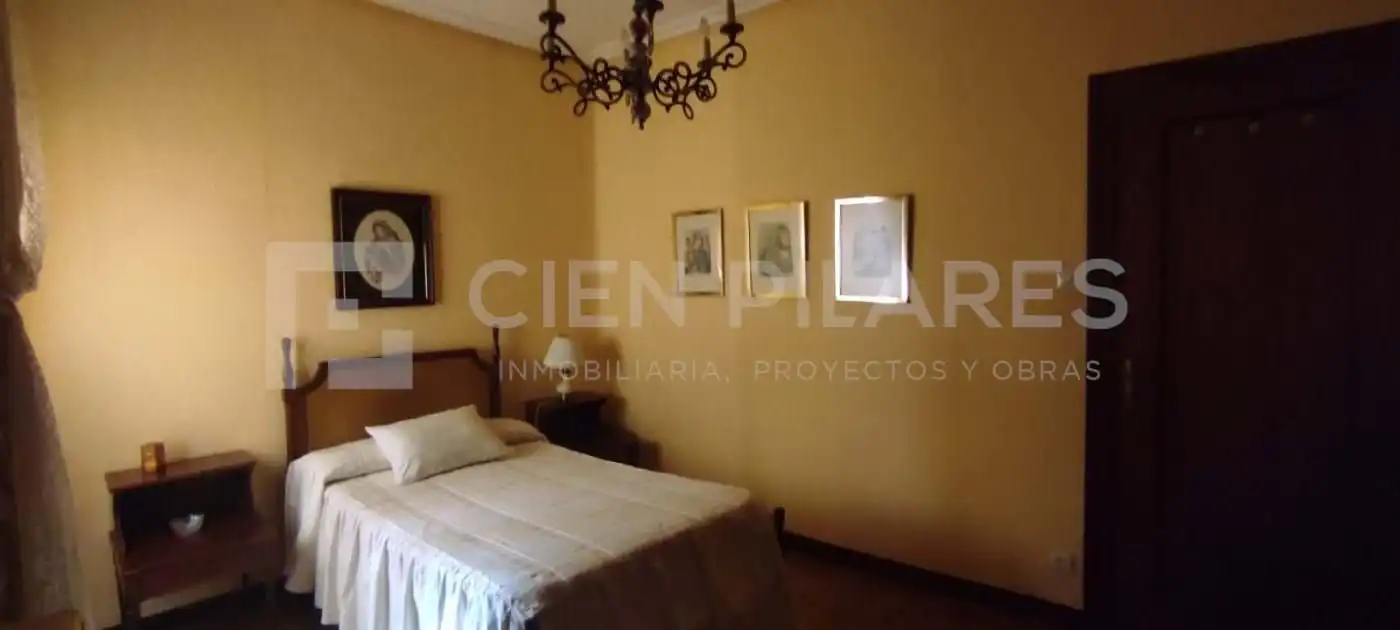 Bedroom of Flat for sale in  Logroño